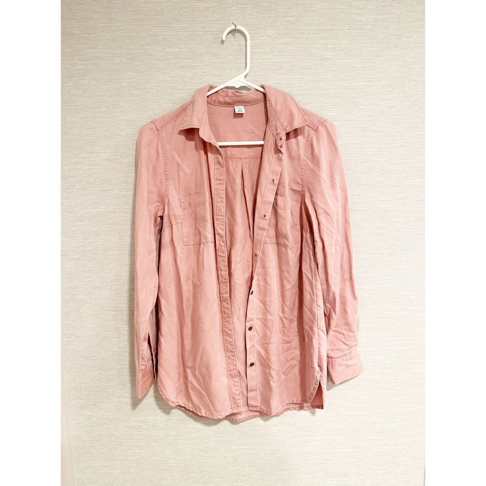New Old navy pink button down top